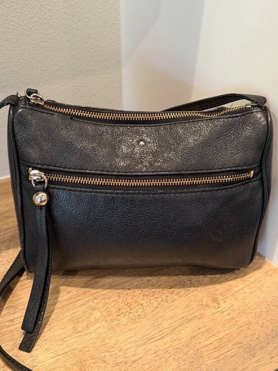 kate spade Handbags - Kate Spade Black Pebbled Leather Crossbody Bag Gold Hardware